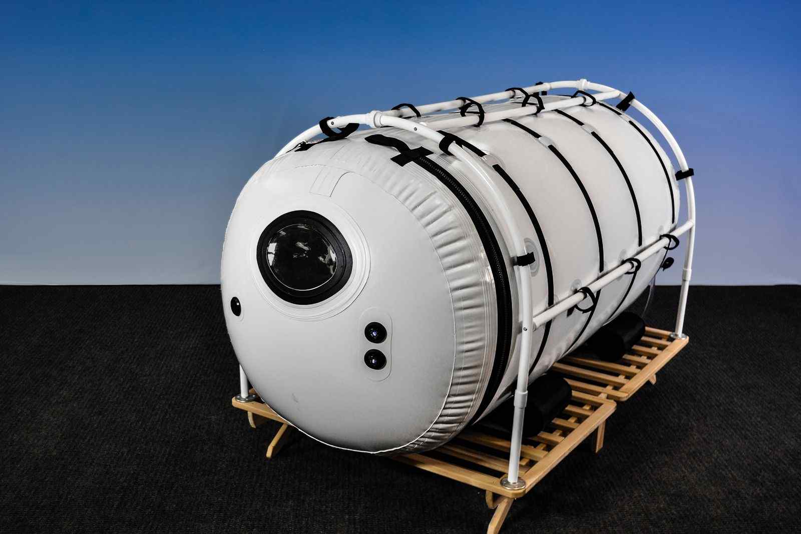 The Summit to Sea Grand Dive Pro | Hyperbaric Chamber